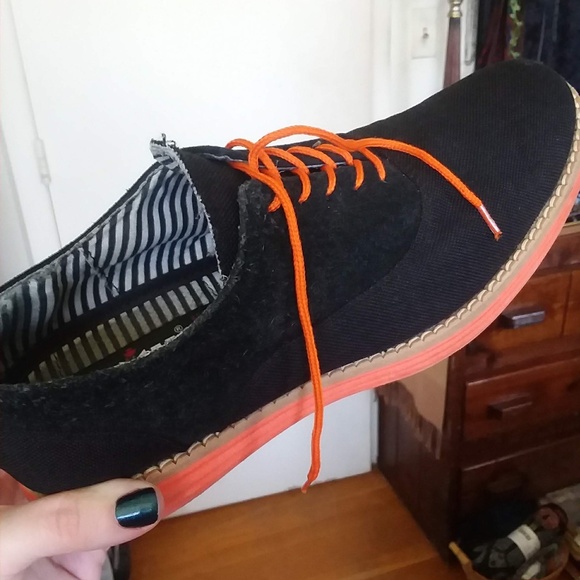 Black suede and canvas shoes - Picture 2 of 3